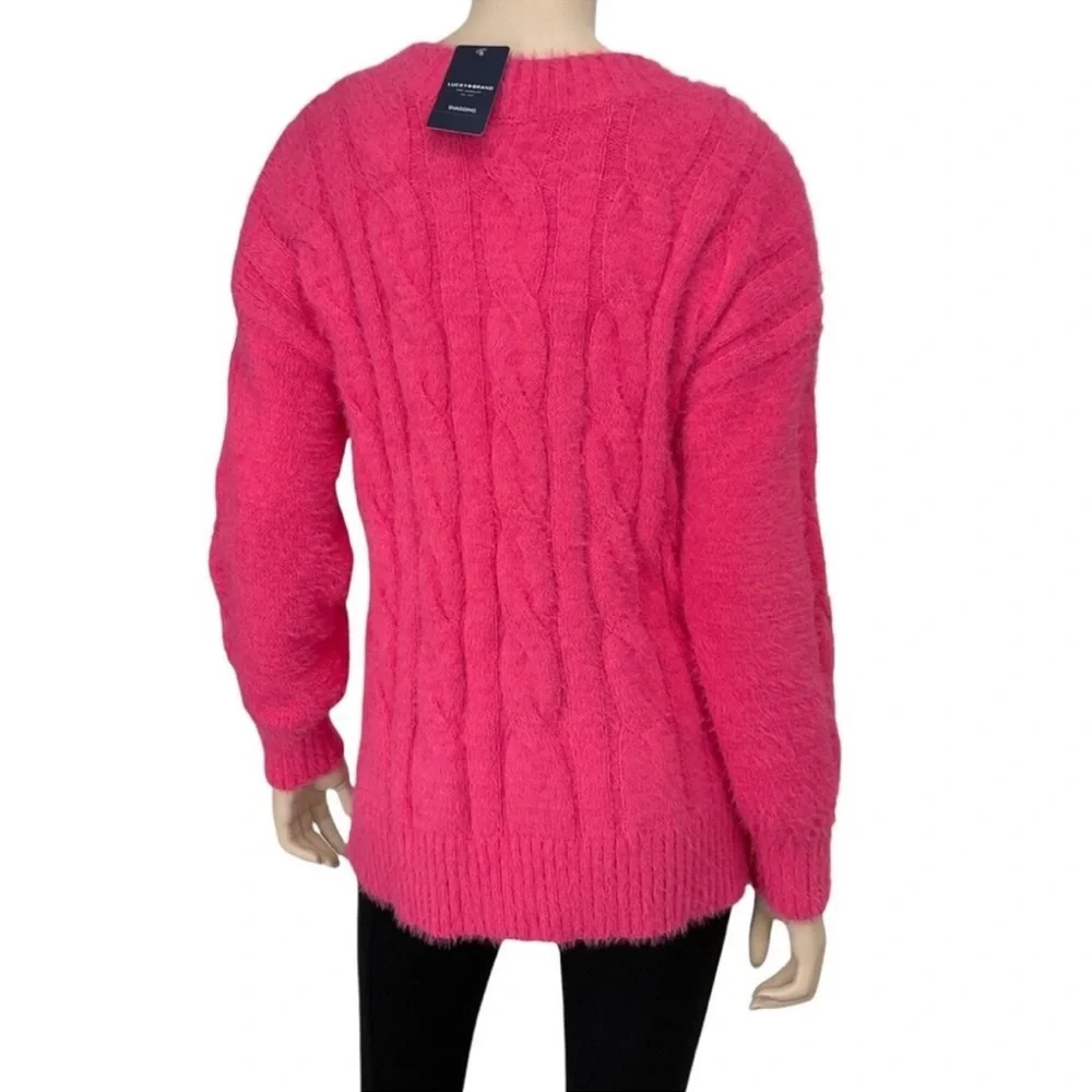 Lucky Brand Women Hot Pink Cable Knit fuzzy Eyelash V Neck size M - Picture 2 of 5